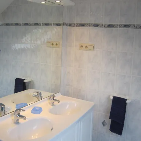 Tatil Evi Contemporary In With Private Garden