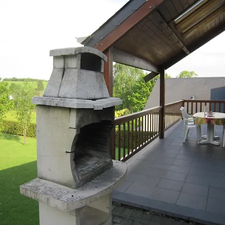 Vakantiehuis Contemporary In With Private Garden